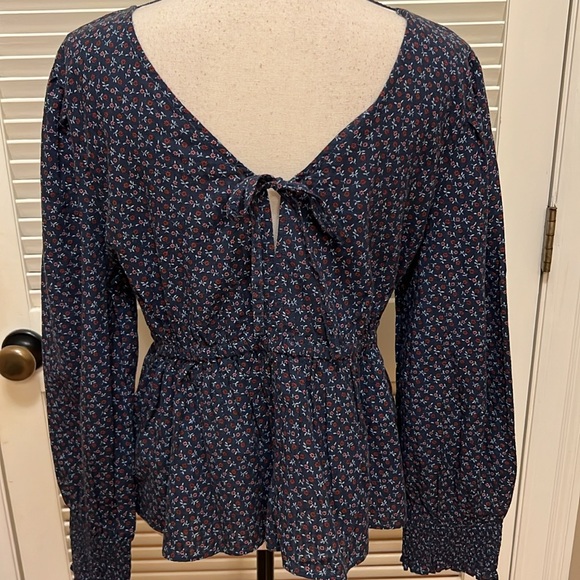 Madewell Campden Daisies Tie Back Peplum Top in Deep Indigo, Size Large - Picture 11 of 15